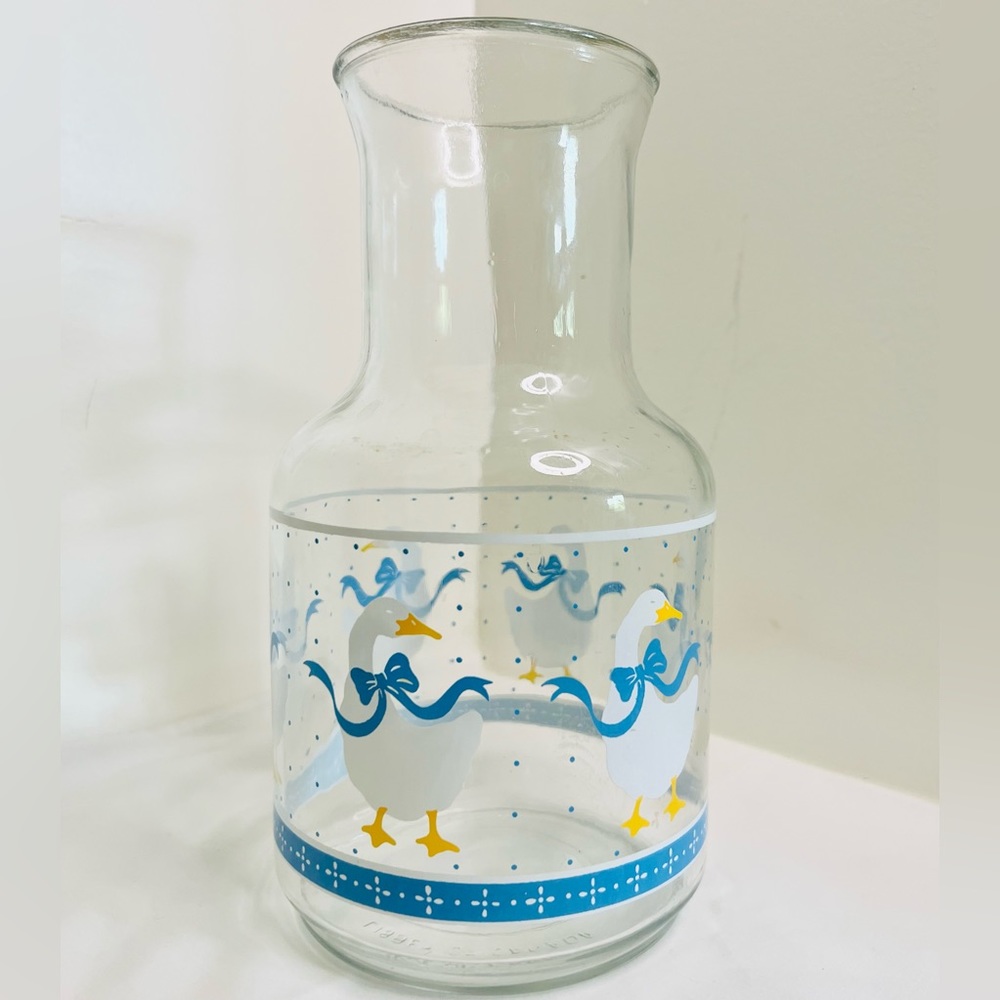 Vintage Libbey of Canada Juice Carafe